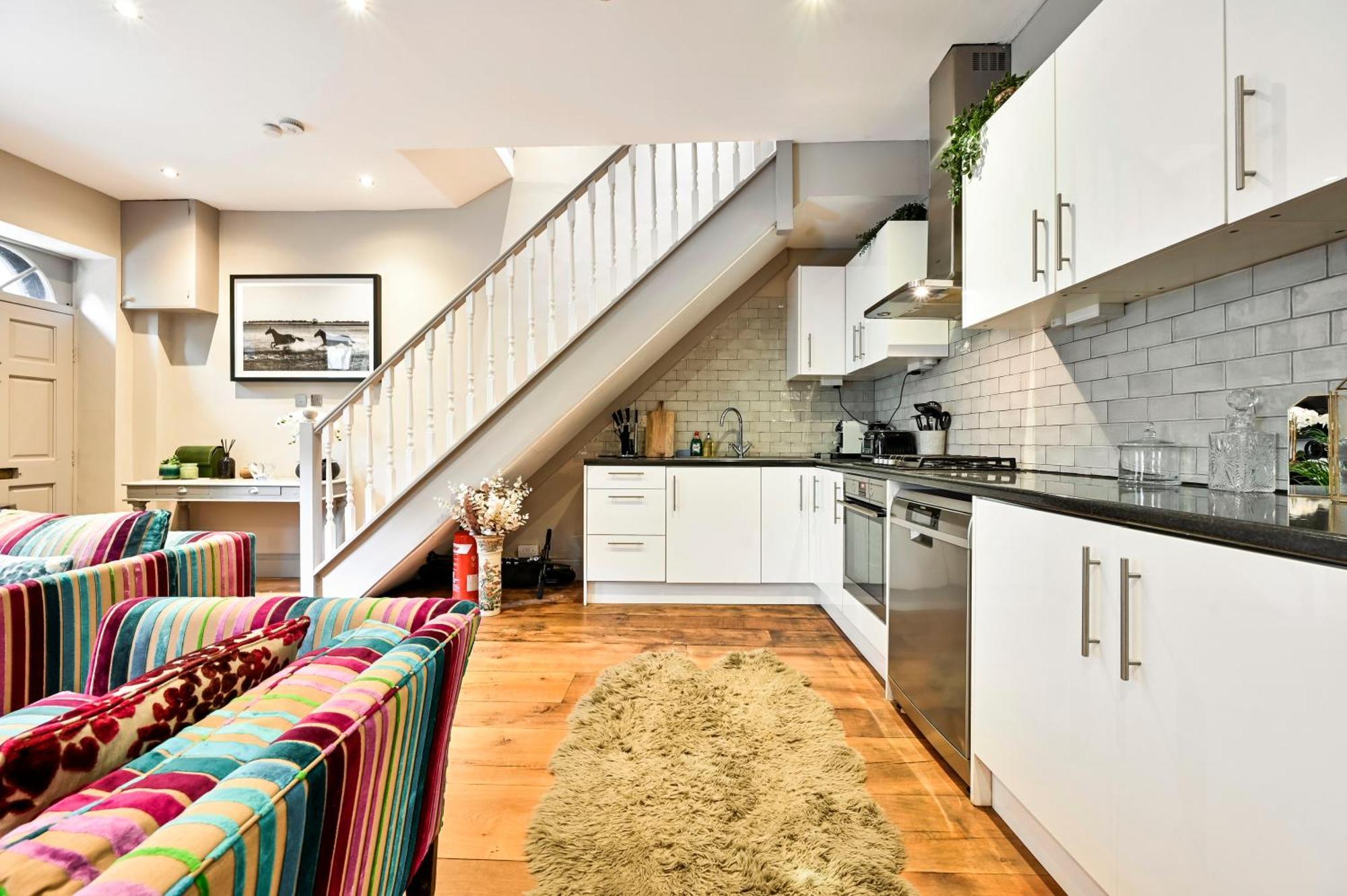 Magnificent 2 Bed Hyde Park Mews House Apartment London Exterior photo