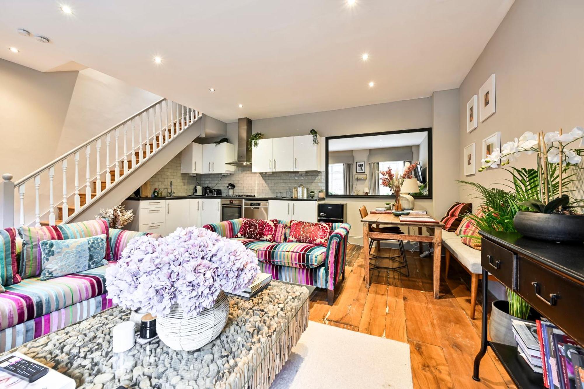 Magnificent 2 Bed Hyde Park Mews House Apartment London Exterior photo